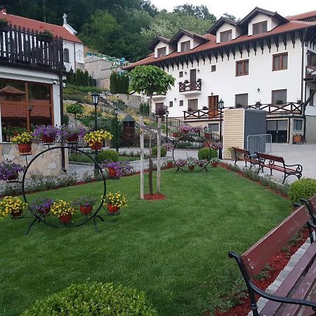 Valja Mare Moma Lejlighed Golubac Eksteriør billede